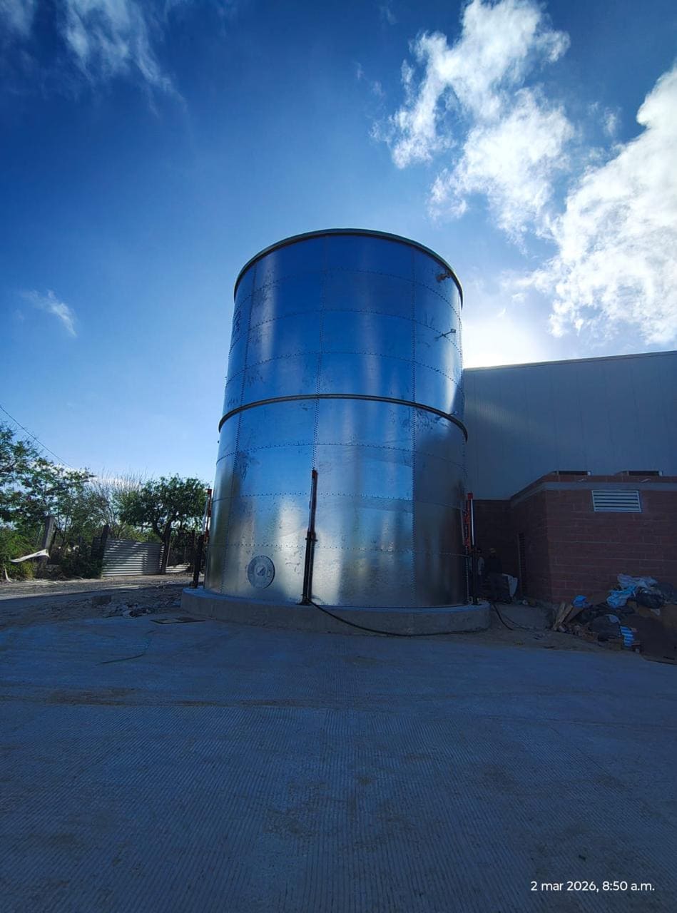 Almacenamiento de agua para sistema contra incendio